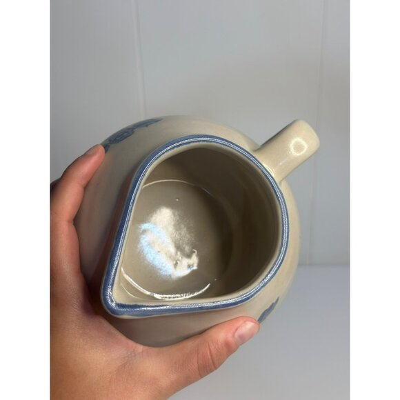 VTG Pfaltzgraff Yorktowne Stoneware Pitcher Gravy Boat 4" - Blue Floral Pattern - Picture 5 of 6